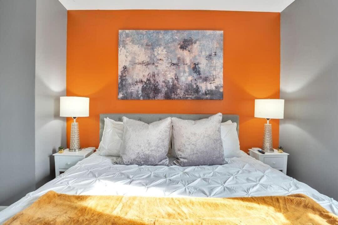 Professionals-Restaurants-Fastwifi-A C-Desk- Pets Apartment San Diego Exterior photo